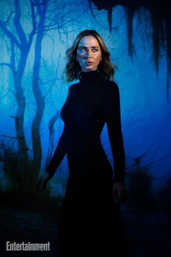 Full leaked Emily blunt private photo