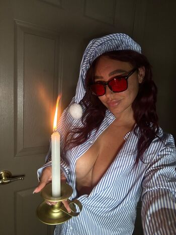 Full leaked Emily che private onlyfans photo