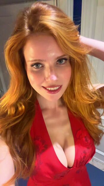 Emily Deyt-Aysage