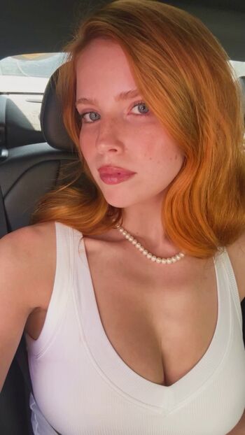 Full leaked Emily deyt aysage private photo