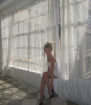 Full leaked Emily dobson private onlyfans photo