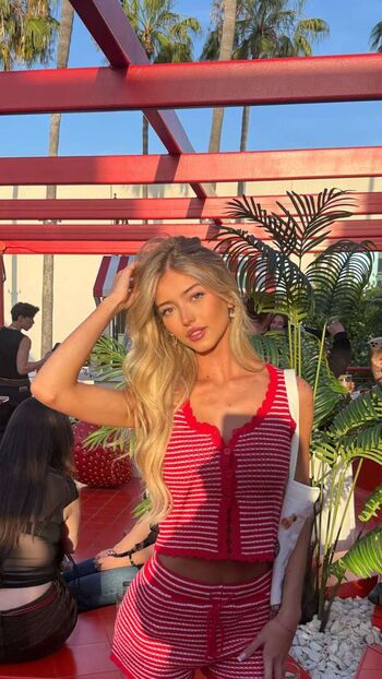 Full leaked Emily dobson private onlyfans photo