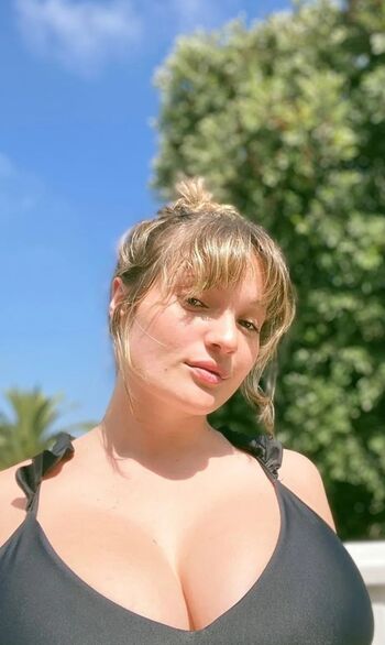 Full leaked Emily egan private onlyfans photo