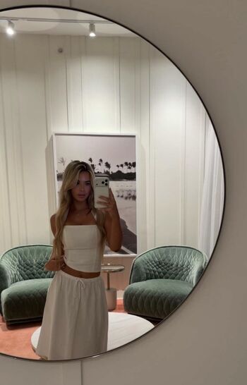 Full leaked Emily elizabth  page private onlyfans photo