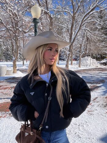 Full leaked Emily elizabeth  page private onlyfans photo