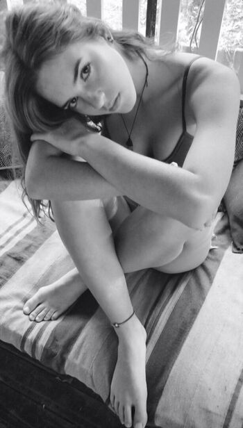 Full leaked Emily feld  page private onlyfans photo