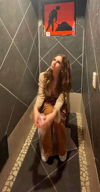 Full leaked Emily feld  page private onlyfans photo