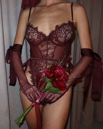 Full leaked Emily feld private photo