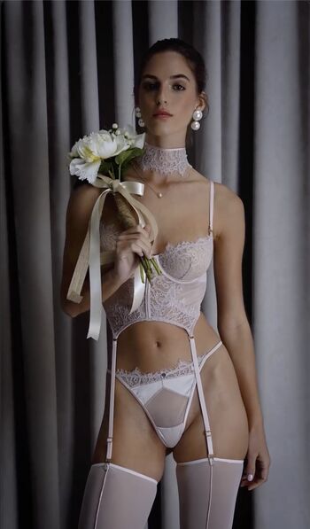 Full leaked Emily feld private photo