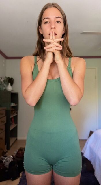 Full leaked Emily feld page private photo