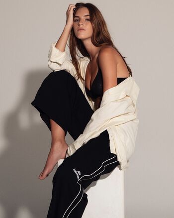 Full leaked Emily feld  page private photo