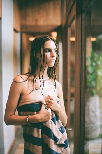 Full leaked Emily feld  page private photo