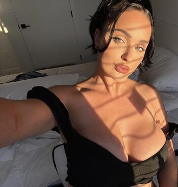 Full leaked Emily green private onlyfans photo