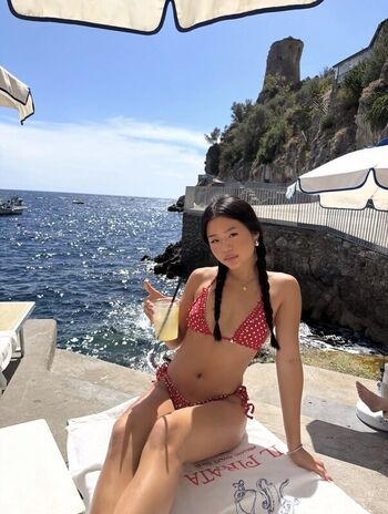Full leaked Emily ha page private photo