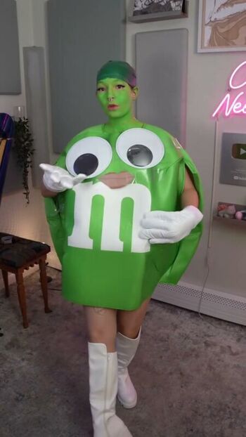 Full leaked Emily hopkins private photo