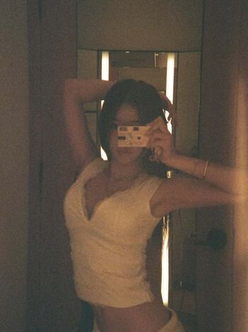 Full leaked Emily hung page private photo