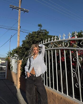 Full leaked Emily kelavos private onlyfans photo