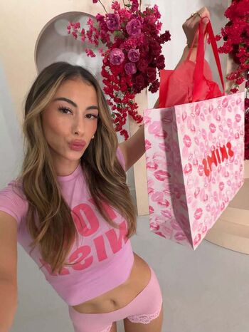 Full leaked Emily landon private photo