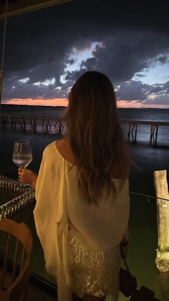 Full leaked Emily landon private onlyfans photo