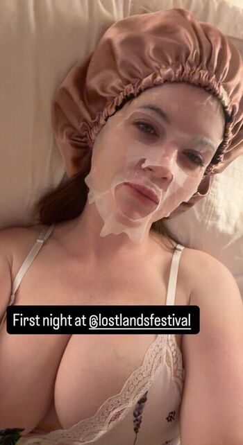 Full leaked Emily lynne private photo