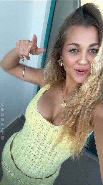 Full leaked Emily maurer private onlyfans photo