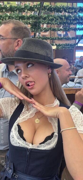 Full leaked Emily maurer private photo