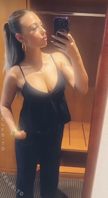 Emily._.mhl