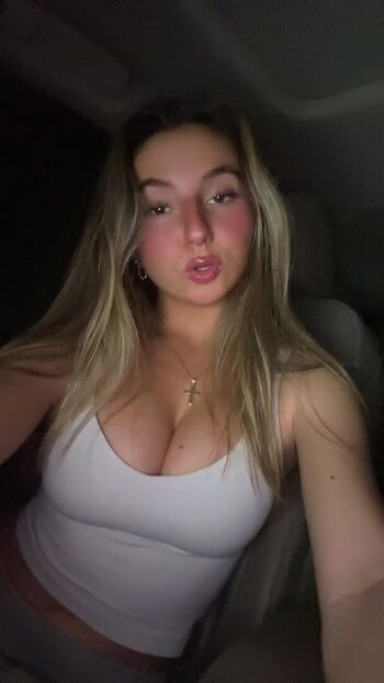 Full leaked Emily newton private photo