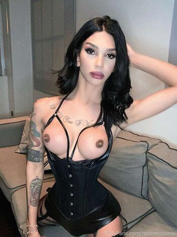 Full leaked Emily parker private onlyfans photo