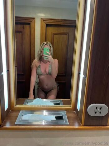 Full leaked Emily pool private photo