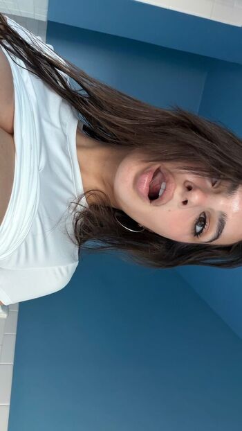 Full leaked Emily ratajkowski  page private onlyfans photo