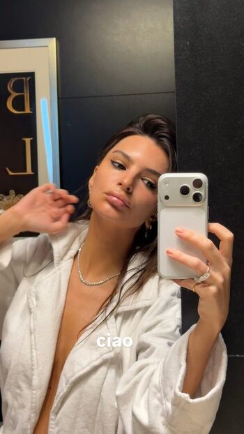 Full leaked Emily ratajkowski  page private onlyfans photo