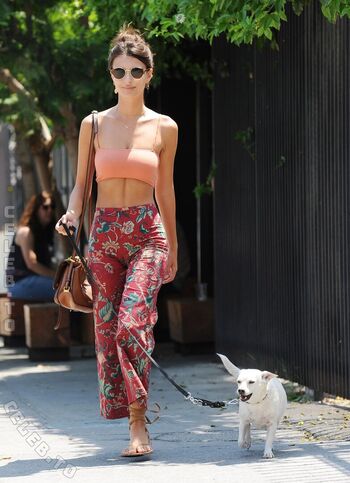 Emily Ratajkowski