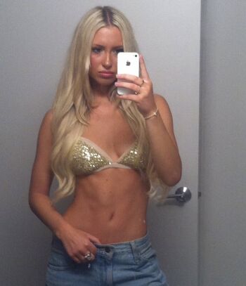 Full leaked Emily roman private onlyfans photo