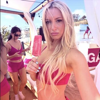 Full leaked Emily roman private photo
