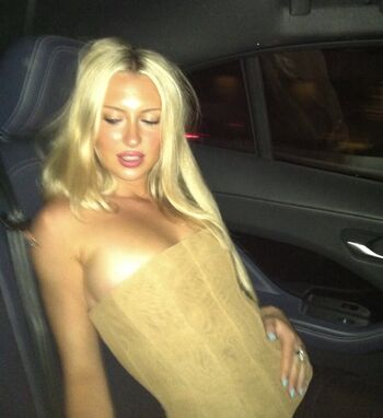 Full leaked Emily roman private photo