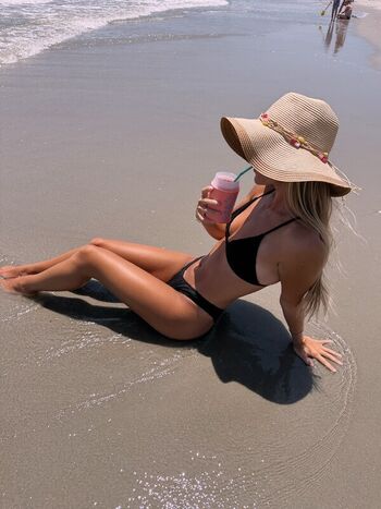 Full leaked Emily sentner private photo