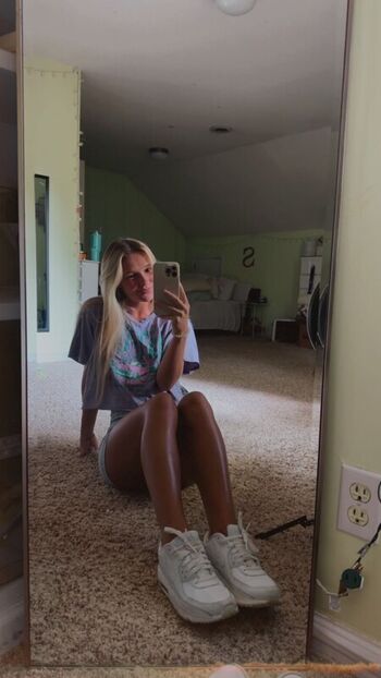 Full leaked Emily sentner private photo