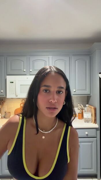 Full leaked Emily tosta private photo