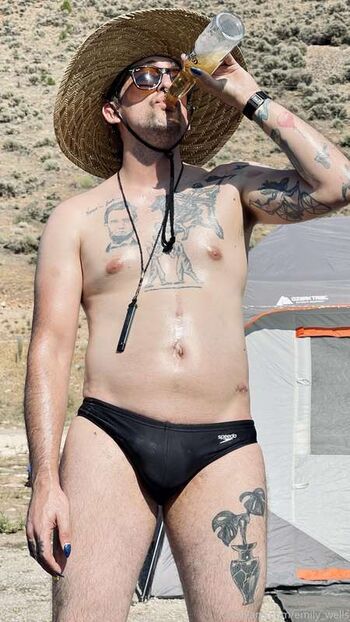 Full leaked Emily wells private onlyfans photo