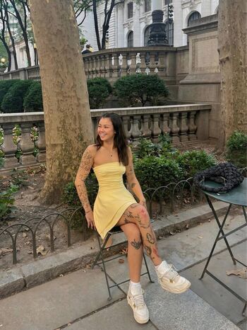 Full leaked Emilyafeng page private onlyfans photo