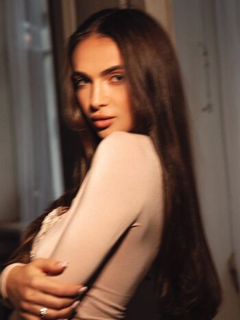 emilyemrata2