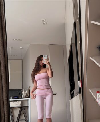 Full leaked Emilyemrata private photo