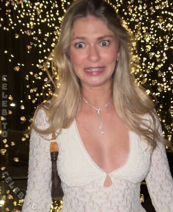 Full leaked Emilylior private photo