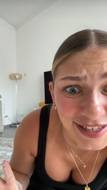 Full leaked Emilylior private photo
