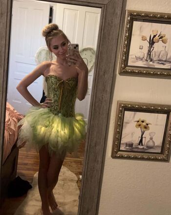 Full leaked Emilymichellejohnson private photo