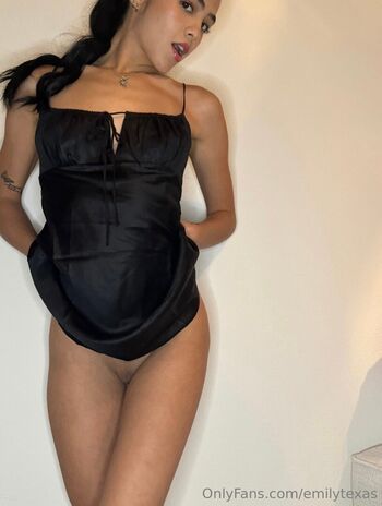 Full leaked Emilytexas private onlyfans photo