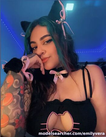 Full leaked Emilyvera private onlyfans photo