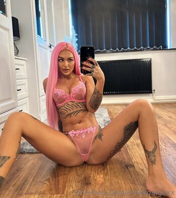 Full leaked Emilywakelingx page private photo