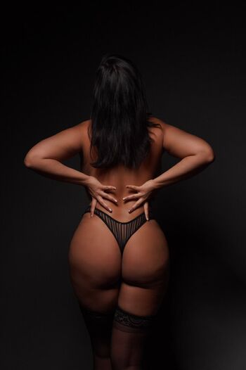 Full leaked Emirafoods private onlyfans photo